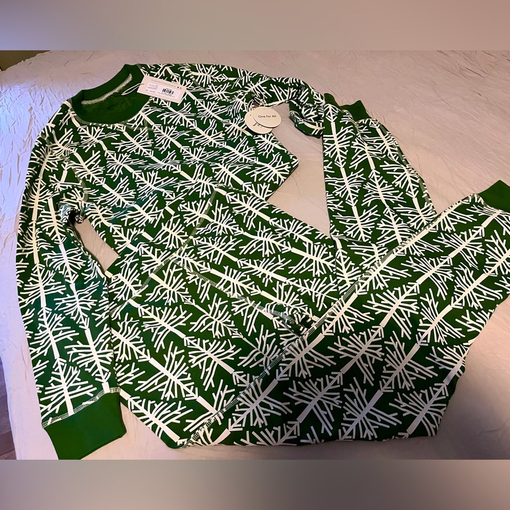 Pact holiday pajama set: Christmas tree